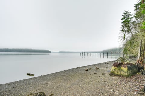 Private Beach, Stunning Views! Home on Oyster Bay! House in Puget Sound