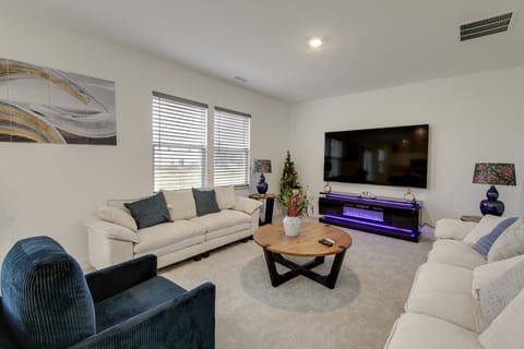 Shop, Dine & Explore: Indy Area Adventure Base Apartment in Greenwood