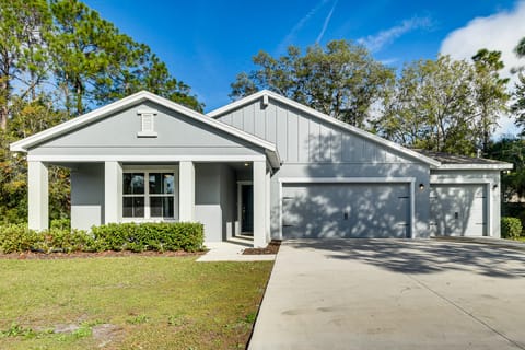 8 Mi to Beach! Stylish Palm Coast Home w/ Patio House in Palm Coast