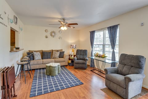 Close to Highway & Border: North Florida Hideaway House in Georgia