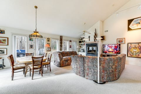 Spacious Millsboro Home on 16 Peaceful Acres House in Sussex County
