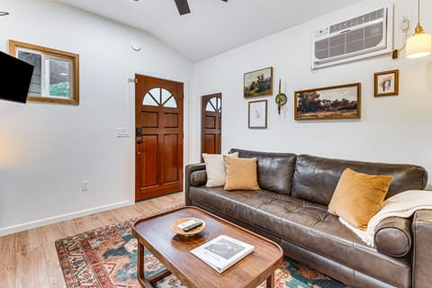 Sip, Golf & Unwind: Couple's Retreat in Fallbrook House in Fallbrook