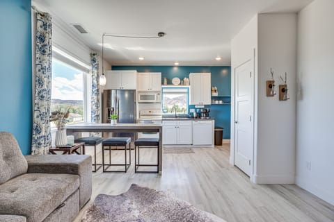 3 Mi to Kokopelli Trail: Outdoor Adventure Base House in Colorado