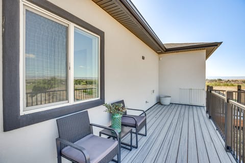 3 Mi to Kokopelli Trail: Outdoor Adventure Base House in Colorado