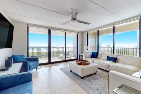 Luxe Corner 3BR, Gulf View: Suntide III - Unit 410 Apartment in South Padre Island