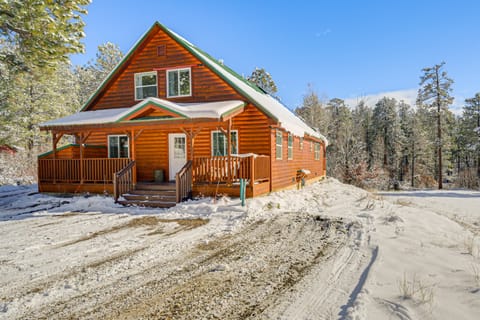 Ski, Hike & Relax: Pagosa Springs Gem w/ Sauna! House in Colorado
