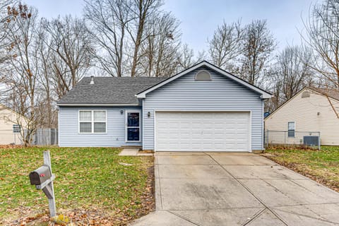 9 Mi to Dtwn Indy: Suburban Group Retreat w/ Yard House in Indianapolis