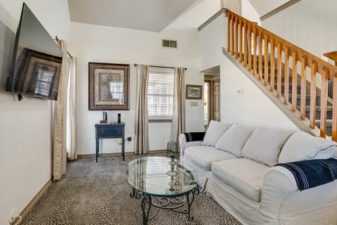 Pet-Friendly Fort Worth Home: World Cup 2026 HQ! House in Arlington