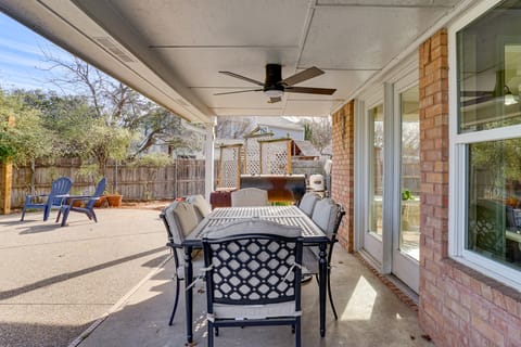 Private Yard & Pool: 3,200-Sq-Ft Gem in Fort Worth House in Fort Worth