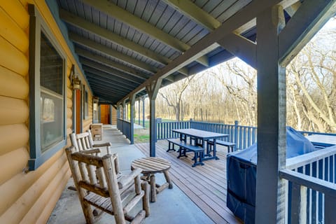Fish, Raft & Relax! Spacious Sulphur Springs Home House in Arkansas
