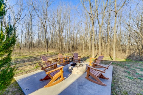 Fish, Raft & Relax! Spacious Sulphur Springs Home House in Arkansas