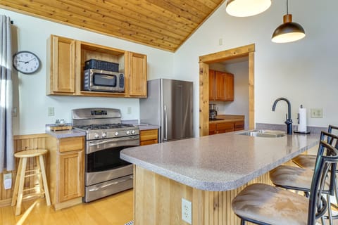 ‘Whispering Aspen Retreat:’ Fairplay Gem w/ Views! House in Park County