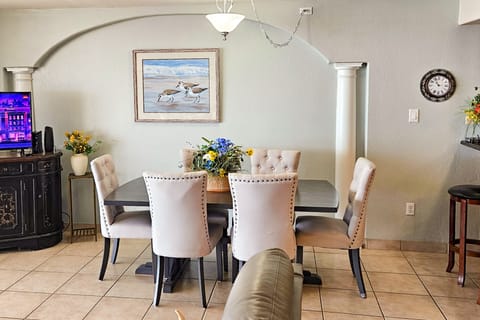 Walkable, All-Suite 3BR: Suntide III - Unit 1003 Apartment in South Padre Island