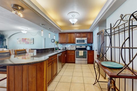 Walkable, All-Suite 3BR: Suntide III - Unit 1003 Apartment in South Padre Island