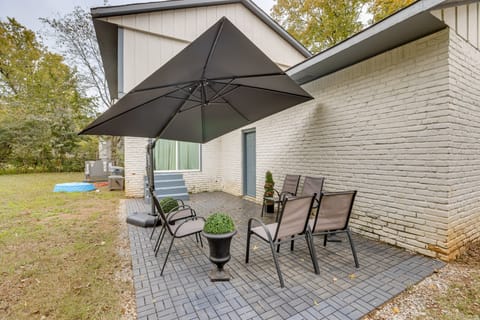 Work & Play: Extended Stay 5 Mi to Dtwn Huntsville House in Huntsville