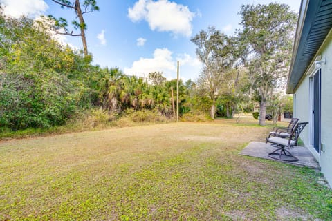 4 Mi to Beach Park! Port Charlotte Home w/ Yard House in Port Charlotte