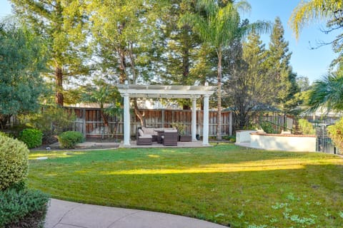 Near Wineries & Parks: Waterfront Tracy Getaway! House in Tracy