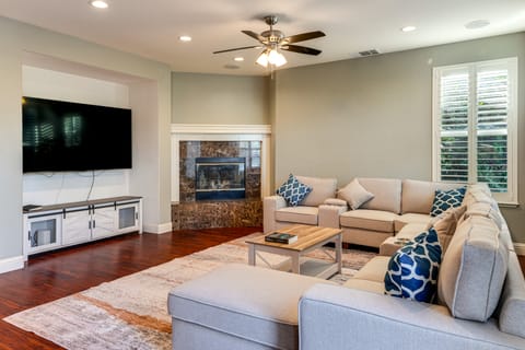 Near Wineries & Parks: Waterfront Tracy Getaway! House in Tracy