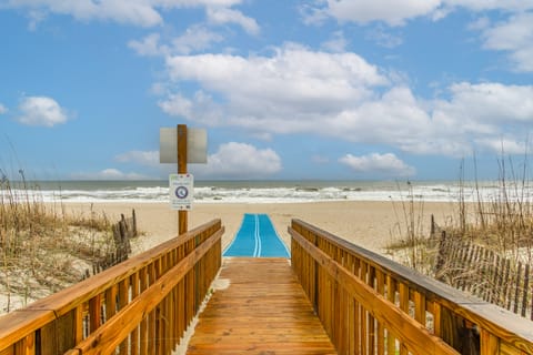 Steps to Sand! Family Ocean Isle Beach Retreat House in Ocean Isle Beach