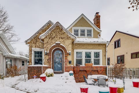 Eclectic Family Home in Minneapolis: Dogs Welcome! House in Edina