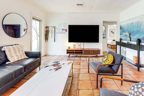 5 Mi to Las Olas Beach! Bright Home w/ Fenced Yard House in Dania Beach