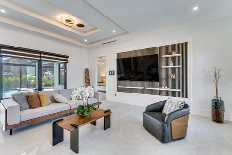 Luxe Outdoor Space! Pet-Friendly Cape Coral Home House in Cape Coral