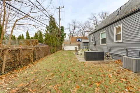 Walk to Dtwn Ferndale: Quaint Home w/ Private Yard House in Ferndale