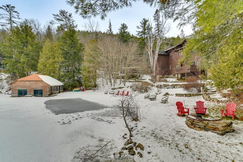 Great for Gatherings! Lakefront Ticonderoga Villa Villa in Eagle Lake