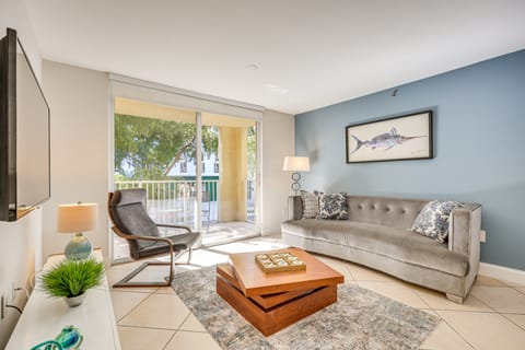 Resort Condo By Aventura Mall! Gated Community Apartment in Sunny Isles Beach