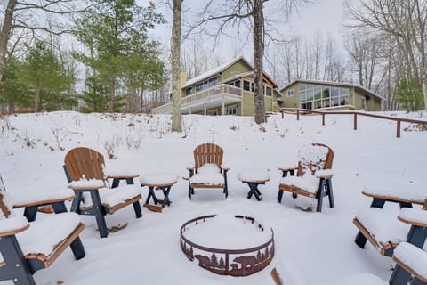 Lake Access w/ Dock! Hayward Cabin Hideaway Apartment in Wisconsin