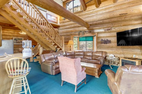 5 Mi to Purgatory Resort, Mtn-View Family Cabin! House in La Plata County