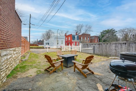 Historic Benton Park STL Home: Game Room & Yard! House in Saint Louis