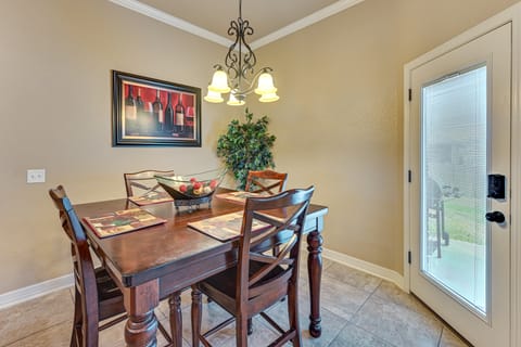 Family Home Near Ft Hood & Killeen: Patio & Grill! House in Harker Heights