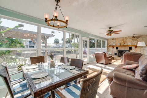 Fish, Paddle & Explore: Crystal River Gem w/ Dock House in Crystal River
