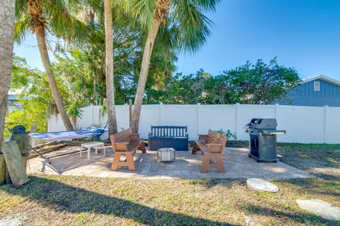 Fish, Paddle & Explore: Crystal River Gem w/ Dock House in Crystal River