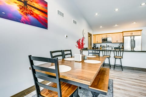 Family Fun on the Lake! Wisconsin Upland Getaway House in Wisconsin