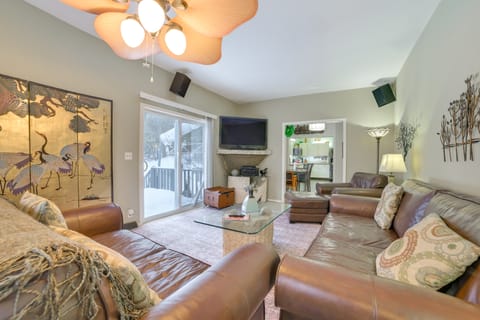 4 Mi to Boyne Mtn Resort: Adventure-Ready Apt Apartment in Boyne City