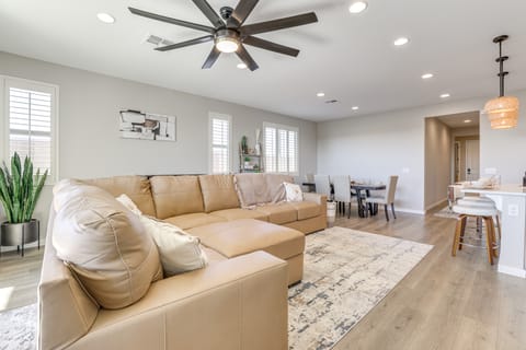 Serene Outdoor Space: Group Getaway in Maricopa! House in Maricopa