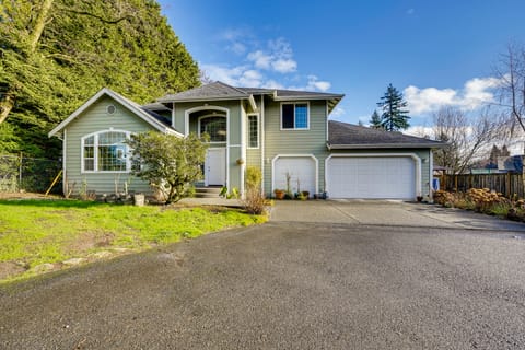 Pet-Friendly SeaTac Retreat 6 Mi to Puget Sound! House in SeaTac
