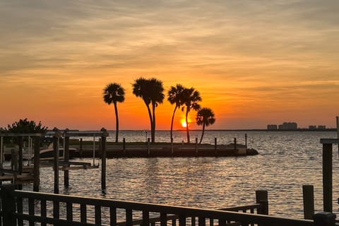 Private Beach & Pool Access! Fort Myers Getaway House in Iona