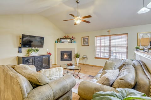 Springfield Area Retreat! Family Home w/ Yard House in Ozark Mountains