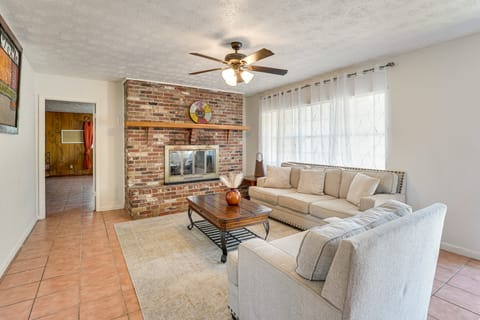 Hike & Fish! Wooded Family Getaway in Interlachen House in Florida