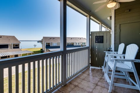Steps to Lake Conroe! Condo w/ Balcony & Views Apartment in Lake Conroe