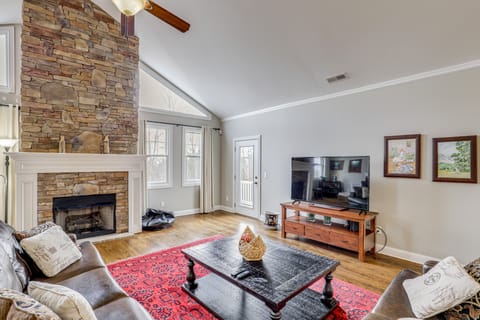 Spacious & Scenic! Weaverville Home Near Main St House in Buncombe County