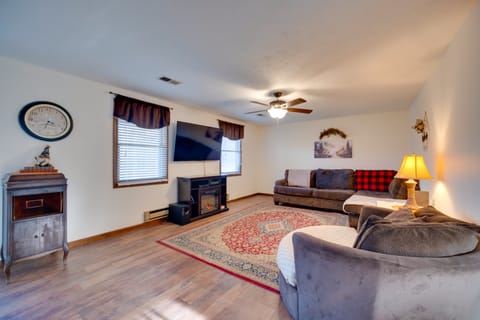 5-Acre Hocking Hills Hideaway! Pet-Friendly Home House in Ohio