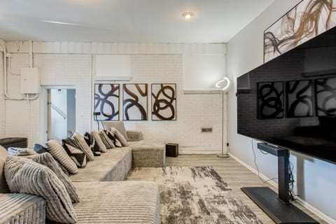 Hot Tub, Fire Pit! Group-Ready Stay Near Denver House in Commerce City