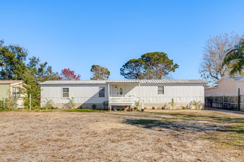 2 Mi to Beaches: Breezy Panama City Home w/ Deck! House in Lower Grand Lagoon