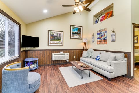 Stunning Views! Table Rock Lake Cabin Near Marina House in Shell Knob