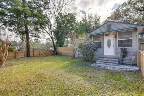 6 Mi to Dtwn Entertainment! Stylish JAX Abode House in Jacksonville