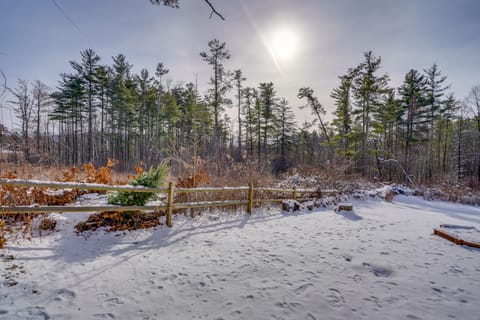 6 Mi to Tanglewood! High-End Lee Apartment Apartment in Lee